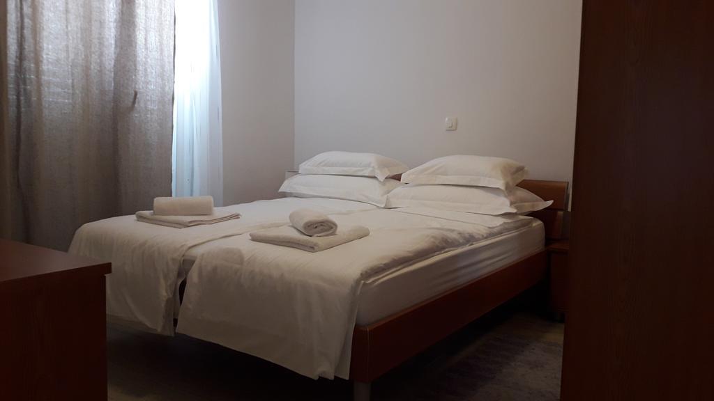 Villa-Apartments Karmel Каштела Экстерьер фото
