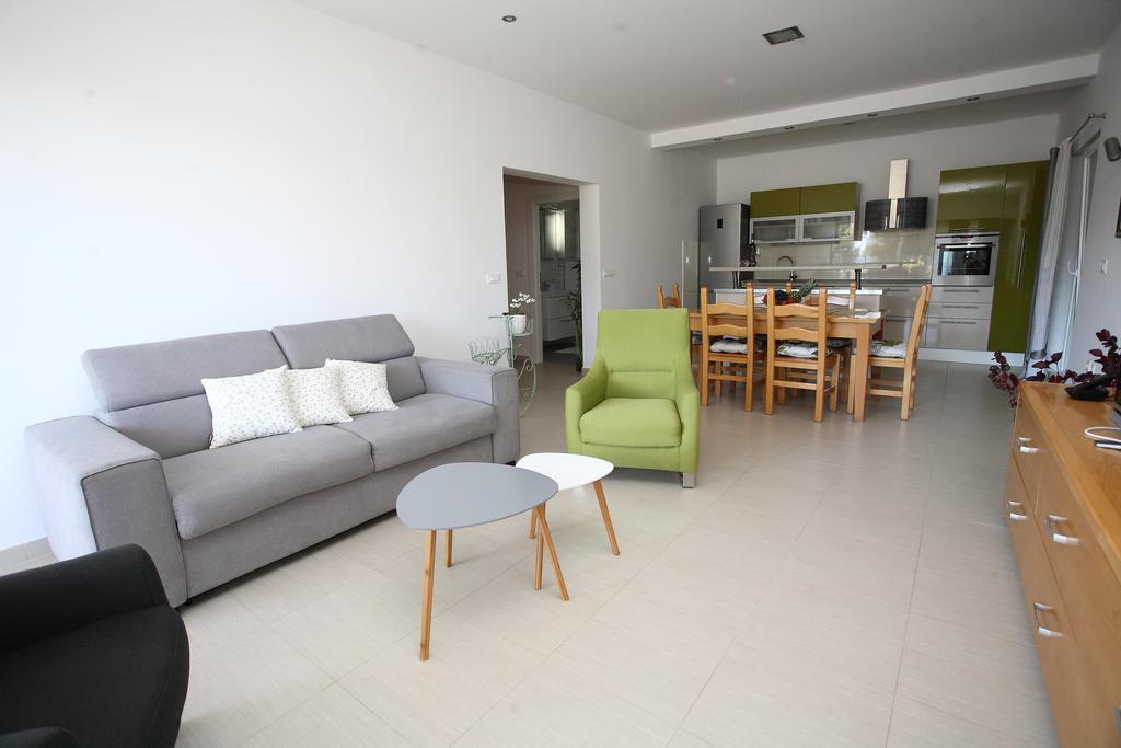 Villa-Apartments Karmel Каштела Экстерьер фото